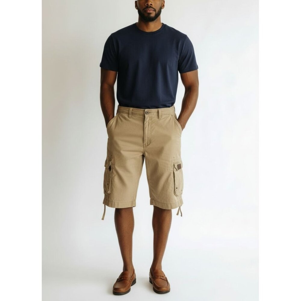 Notorious B.I.G. Wall Of Fame Beige Cargo Shorts Size 40 With Embroidered Detail